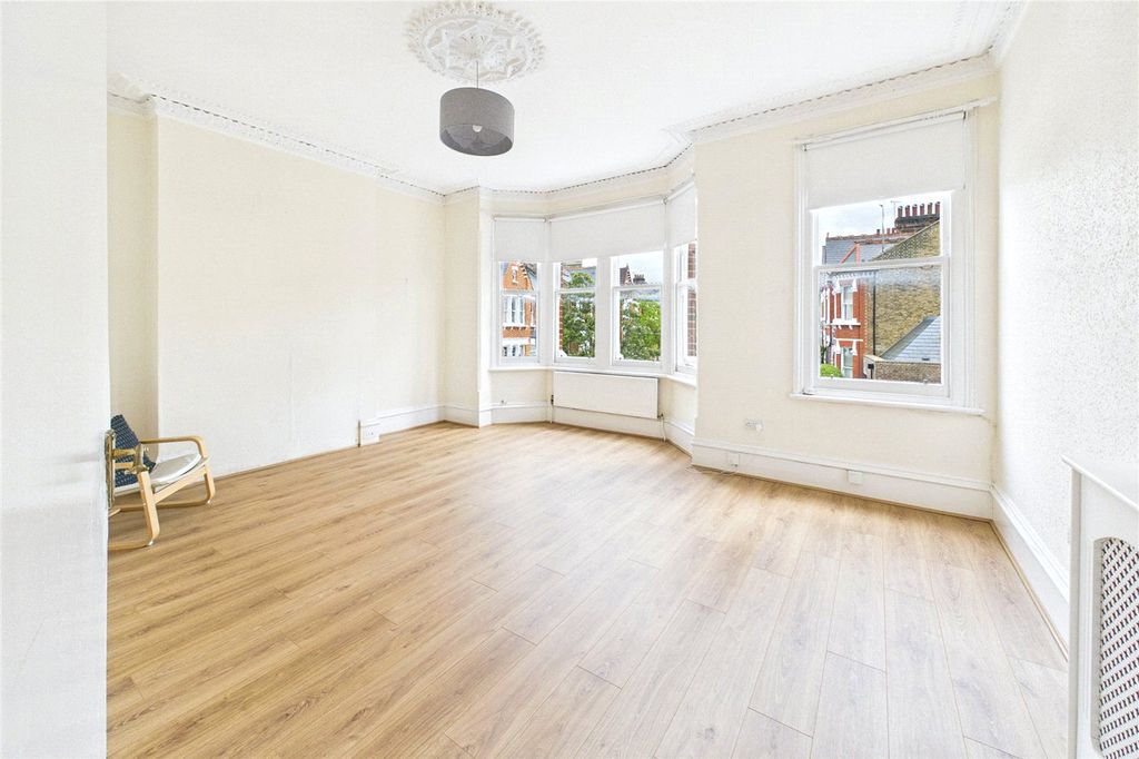 Property photo 2 of 11 Picture No. 11