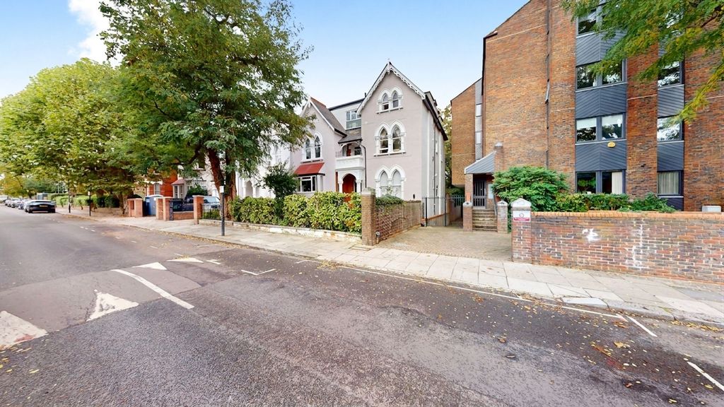 Property photo 1 of 10