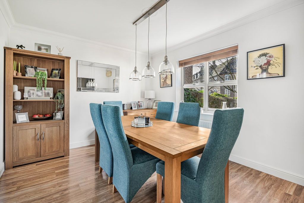 Property photo 3 of 20 Photo 7