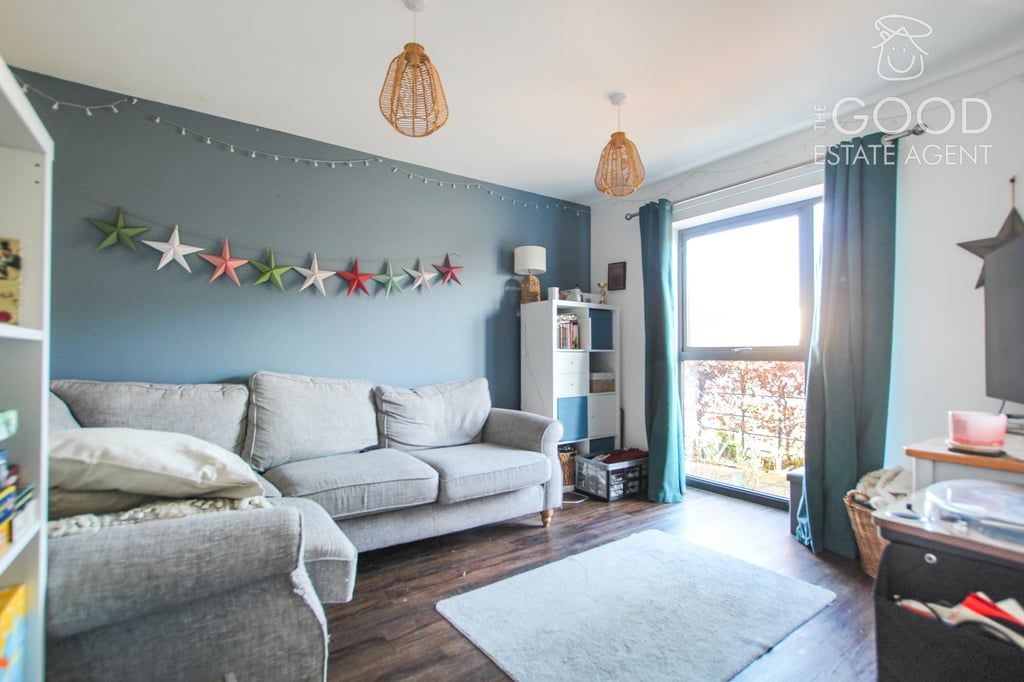 Property photo 2 of 10