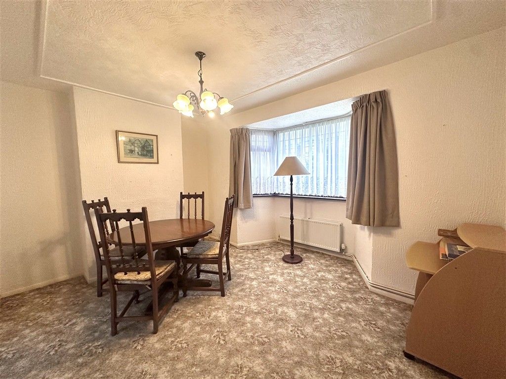 Property photo 3 of 8 Dining Area