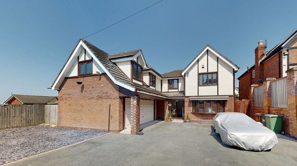 Property photo 1 of 24