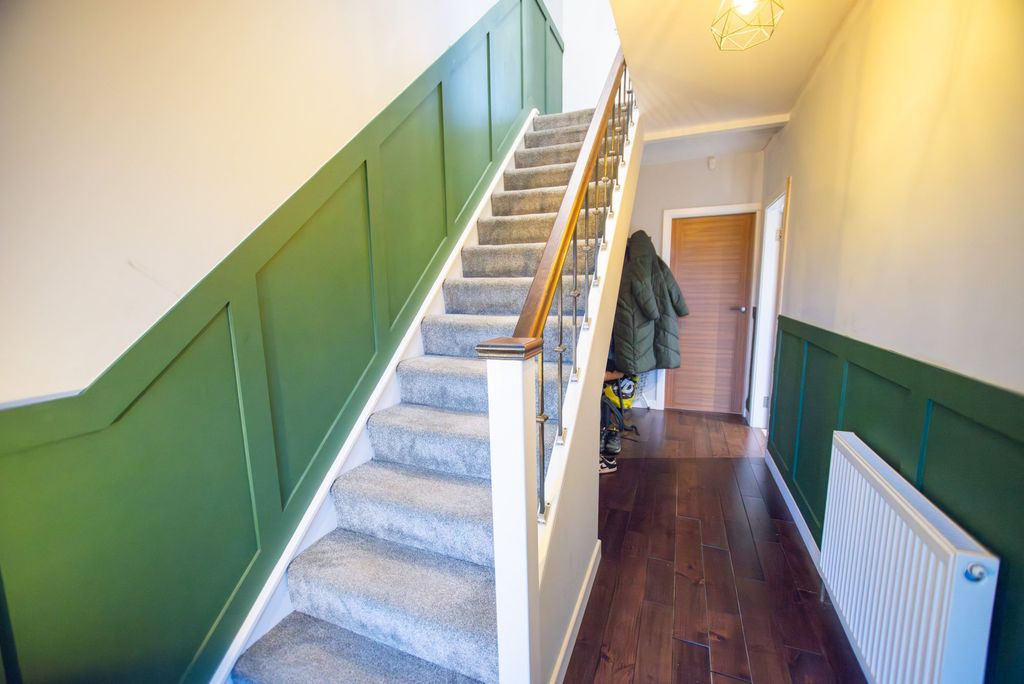 Property photo 2 of 30 Hallway