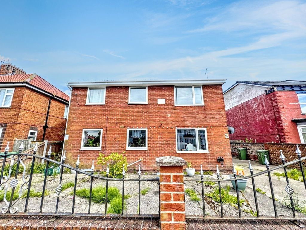 Property photo 1 of 5