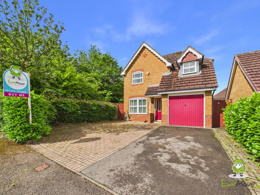 Property photo 1 of 21 Ewemove Estate Agents Basingstoke - Merlin Mead