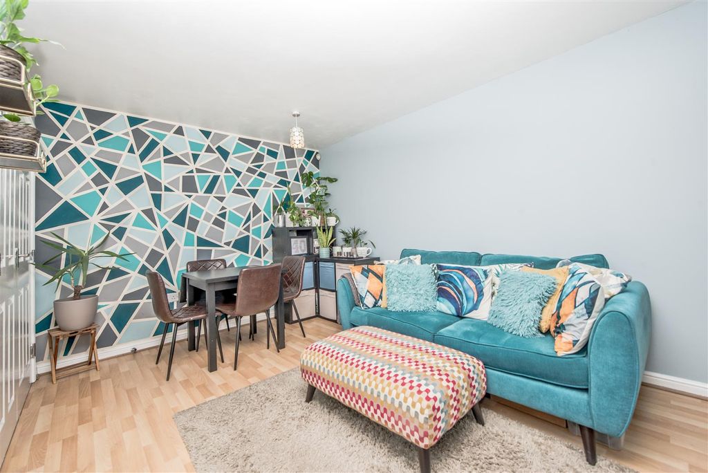 Property photo 2 of 19 Living / Dining Room: