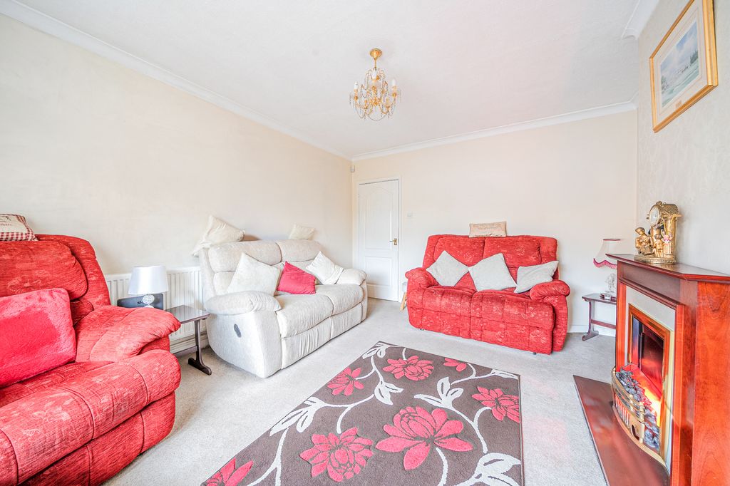 Property photo 3 of 17