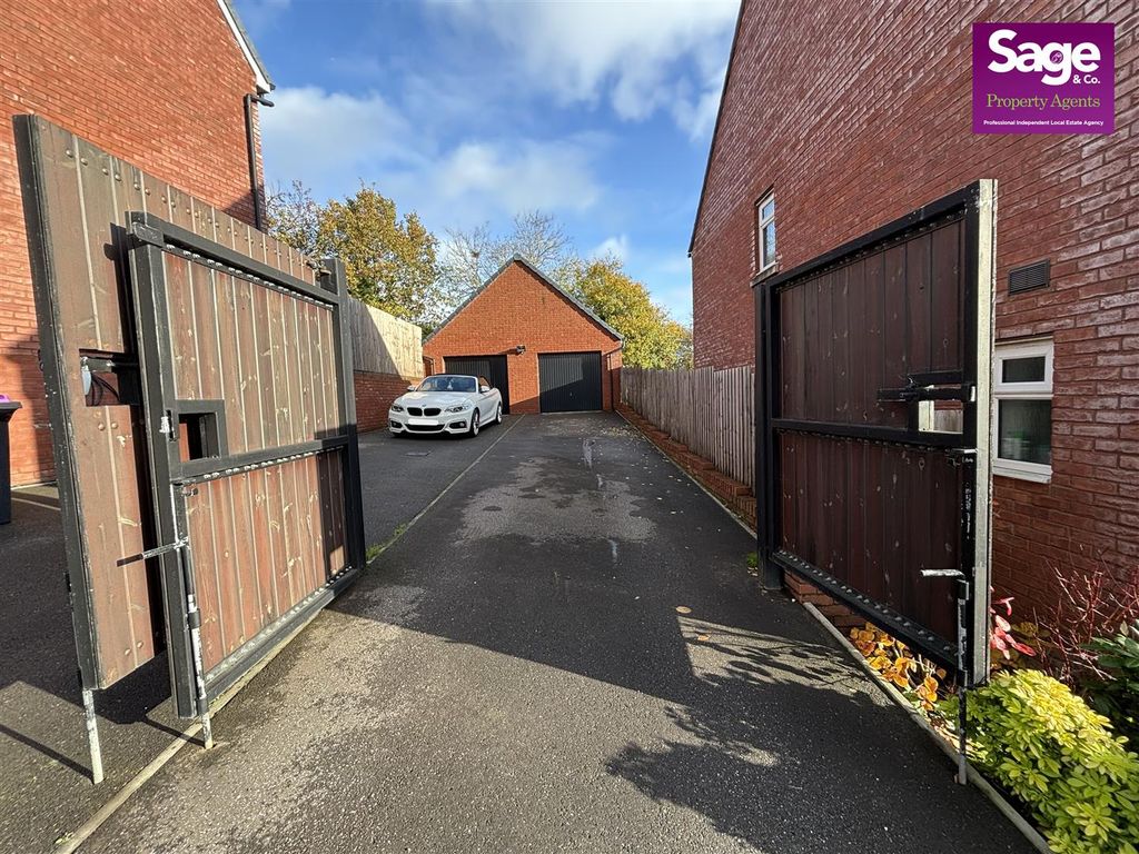 Property photo 2 of 24 Image00003 (1).Jpeg