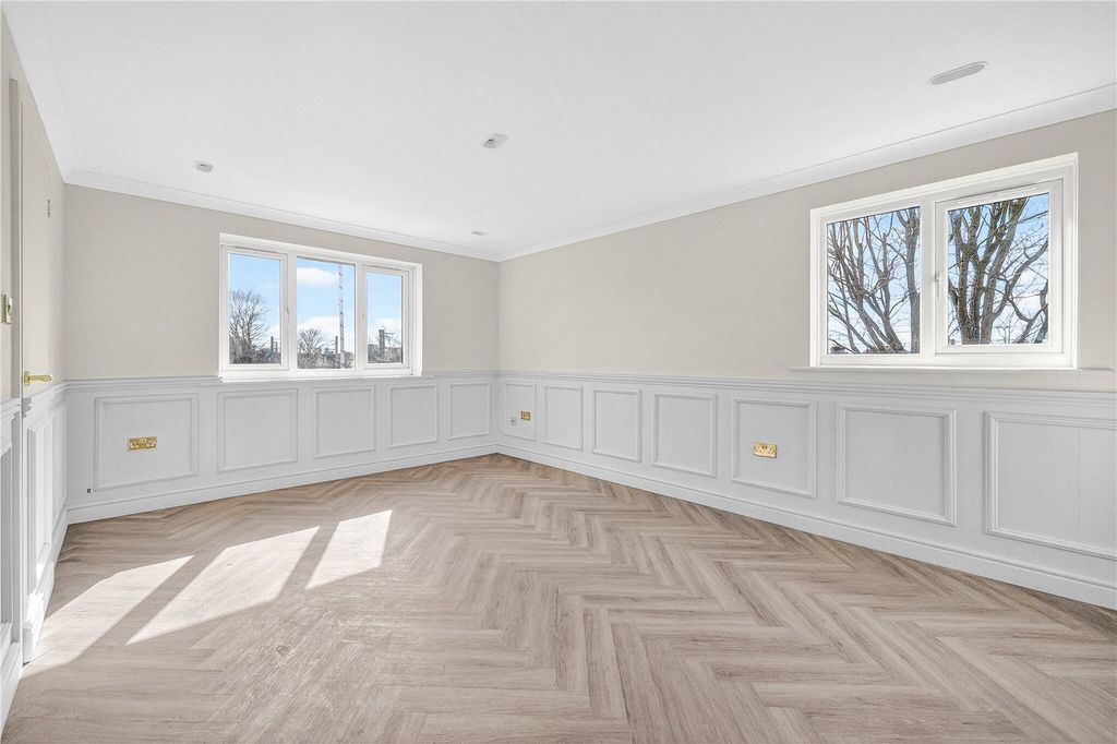 Property photo 1 of 9 Picture No. 16