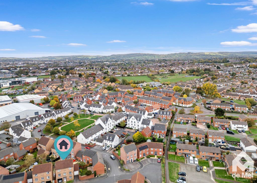 Property photo 2 of 17 Photo 1