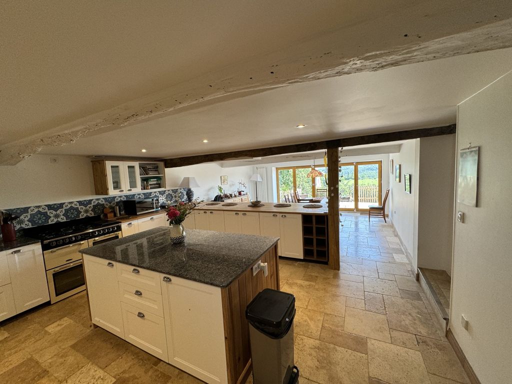 Property photo 3 of 50