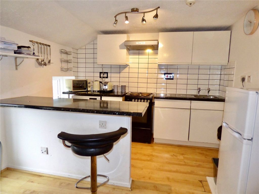 Property photo 1 of 10 Breakfast Kitchen