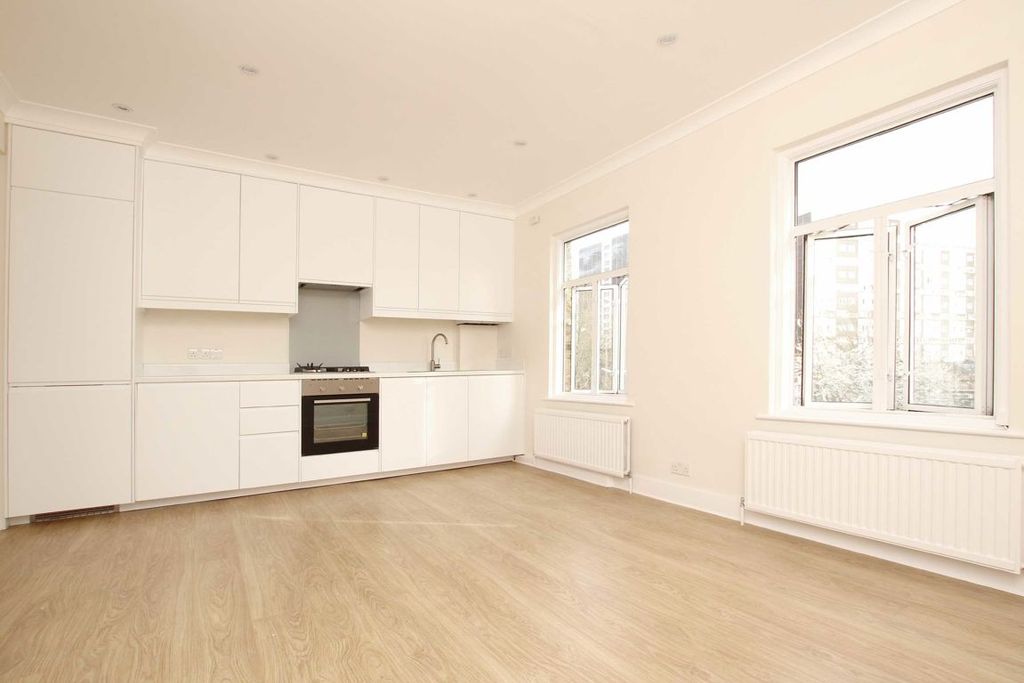 Property photo 1 of 3