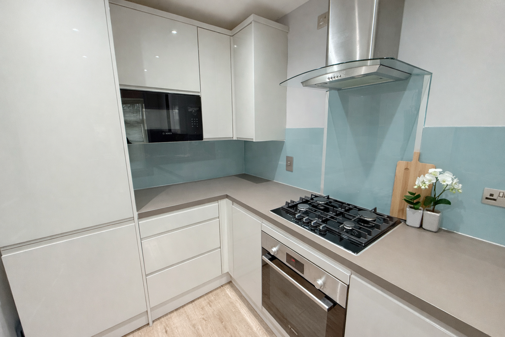 Property photo 2 of 14 Kitchen