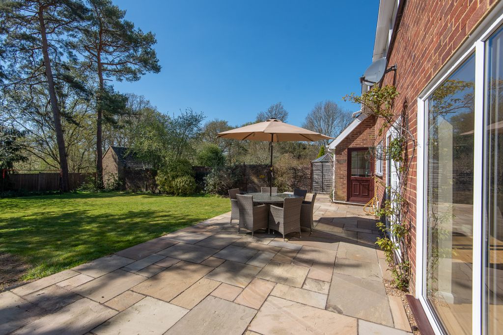 Property photo 2 of 30 Treetops-54