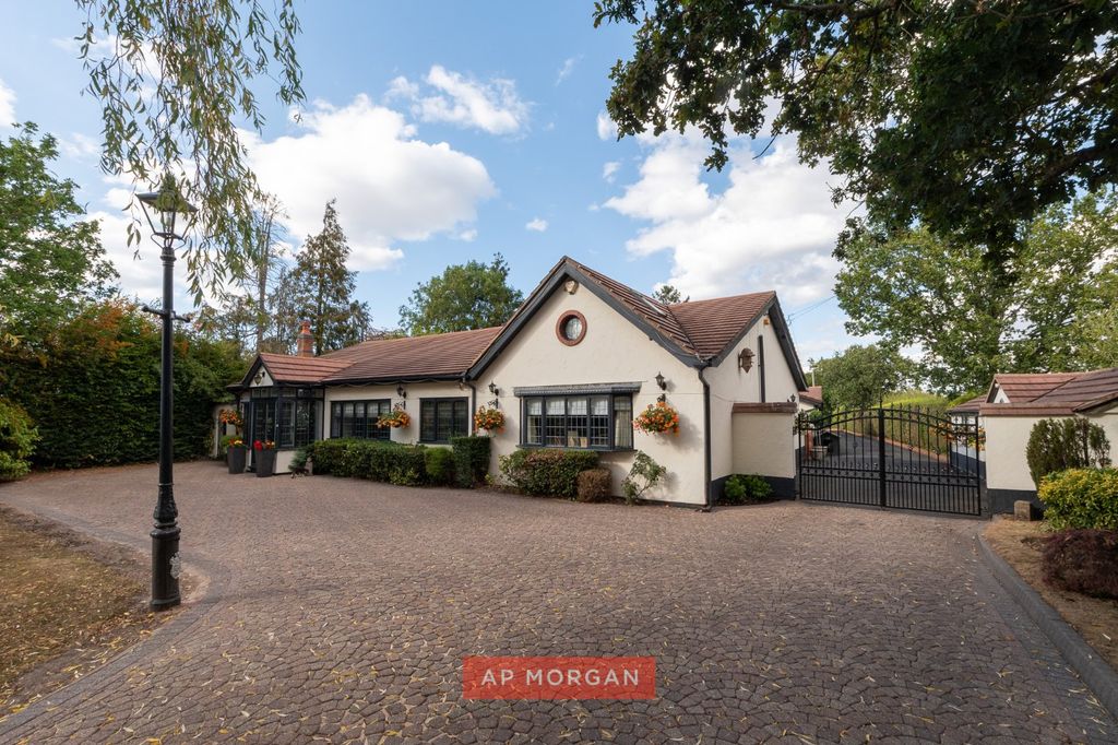 Property photo 1 of 41 Picture No. 01