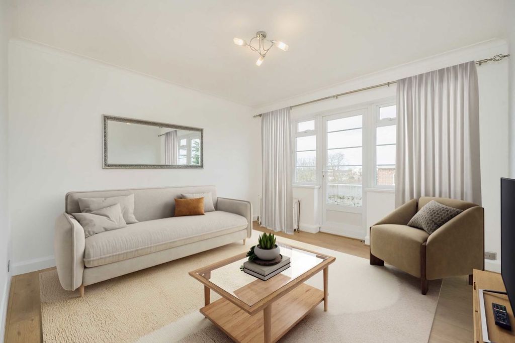 Property photo 2 of 9