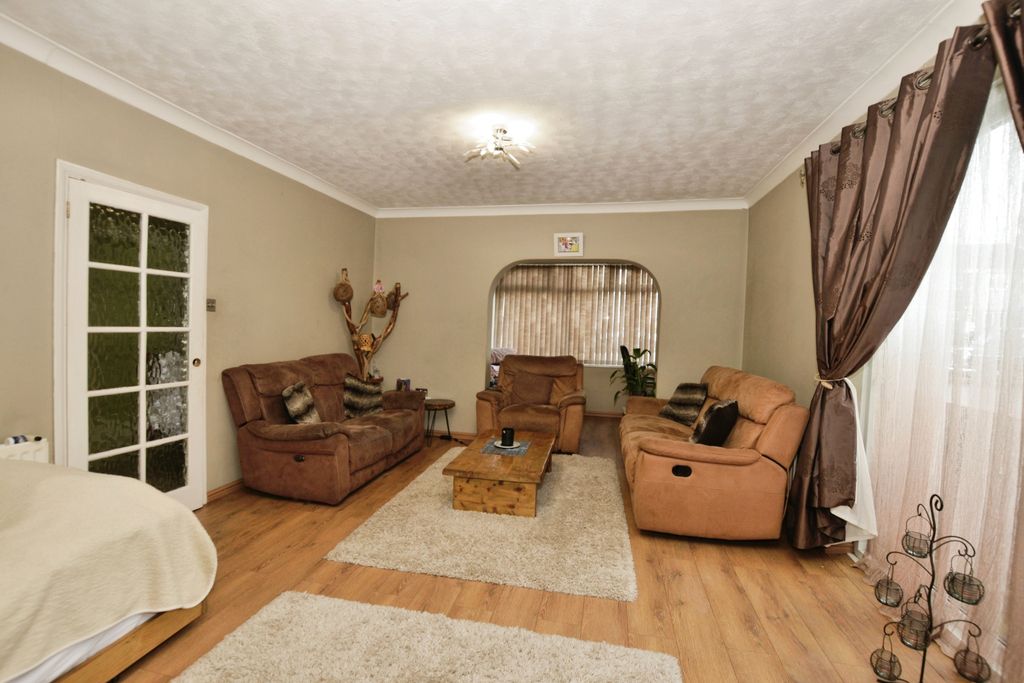 Property photo 3 of 16 Photography