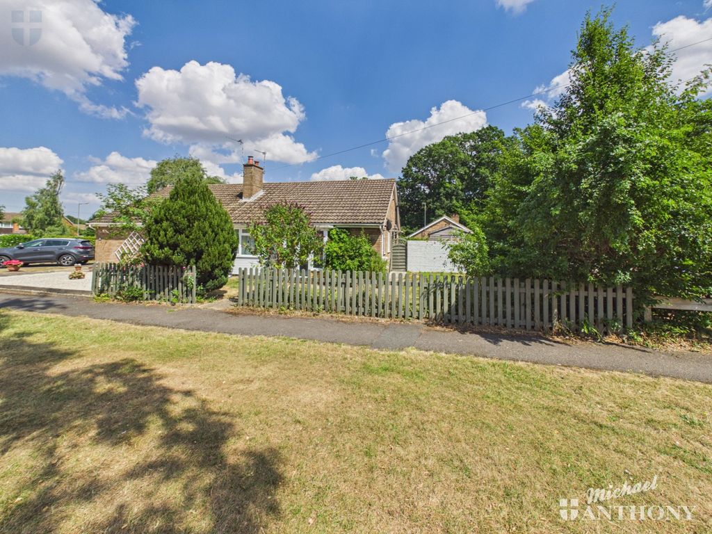 Property photo 1 of 9 Cam03852G0-Pr0731-Still009
