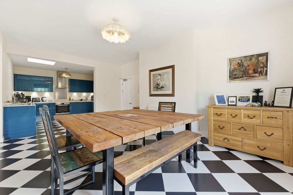 Additional image 9 of 3 bed flat for saleClarkehouse Road, Sheffield S10