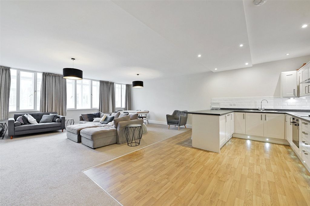 Property photo 1 of 4 Picture No. 04