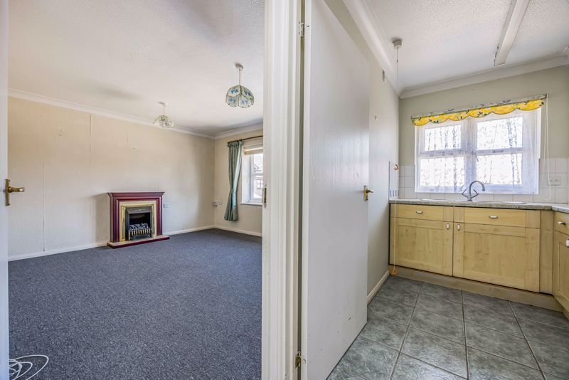 Property photo 3 of 12 Photo 9