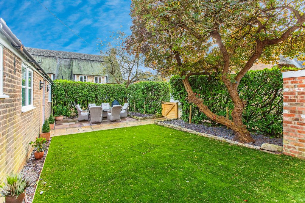 Property photo 1 of 23