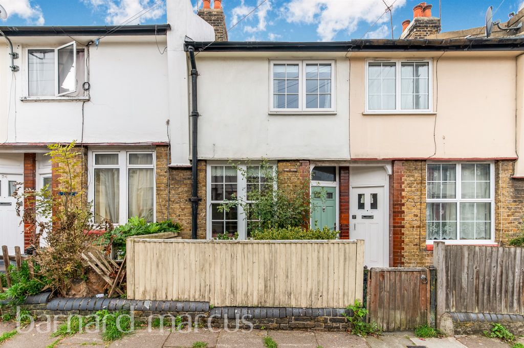 Property photo 1 of 17