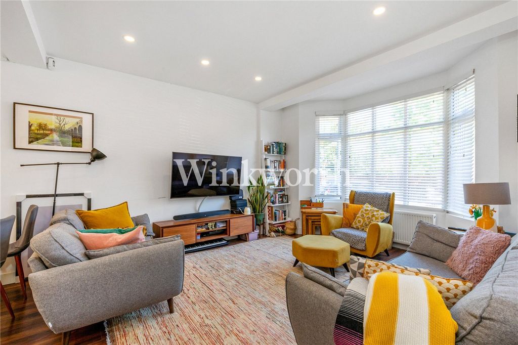 Property photo 1 of 16 Picture No. 03