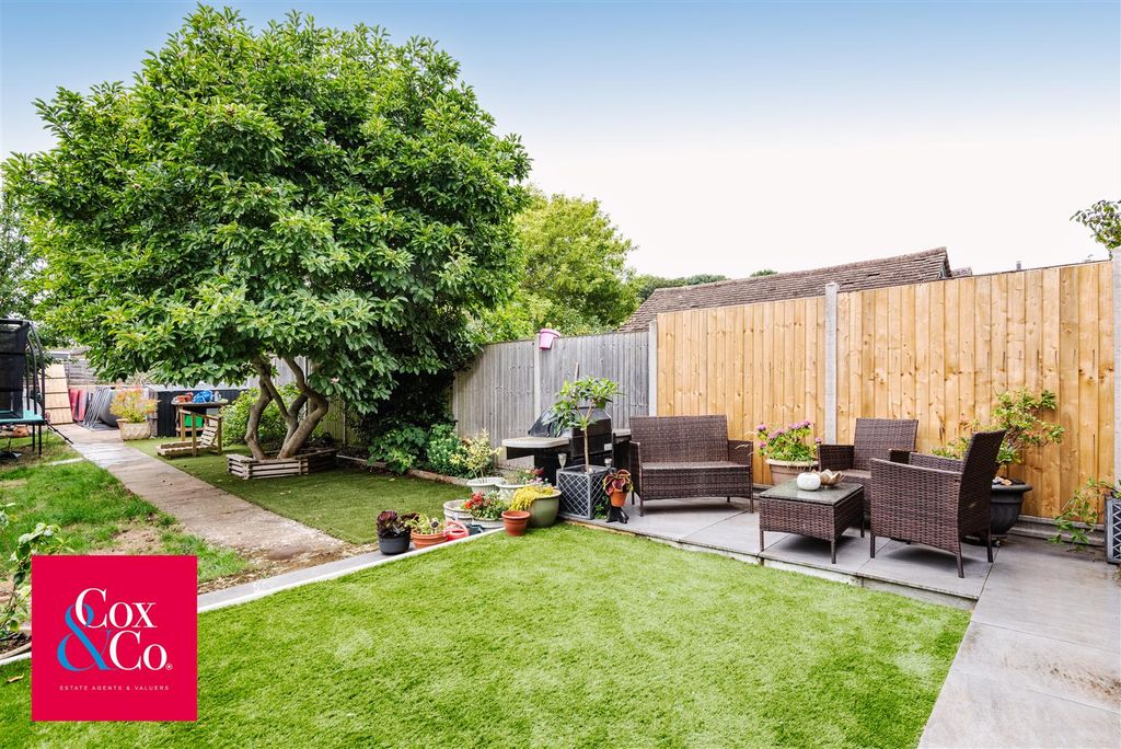 Property photo 2 of 18 81M_4950.Jpg