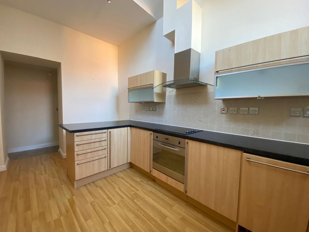 Property photo 3 of 15 1000040448