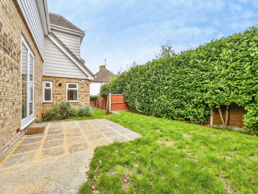 Property photo 3 of 12