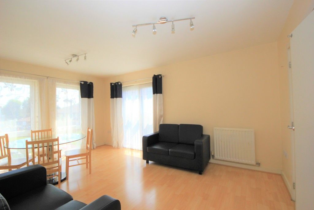 Property photo 2 of 11 Img_203_4_Large