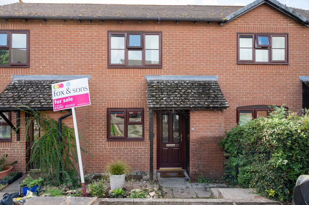 Property photo 1 of 12