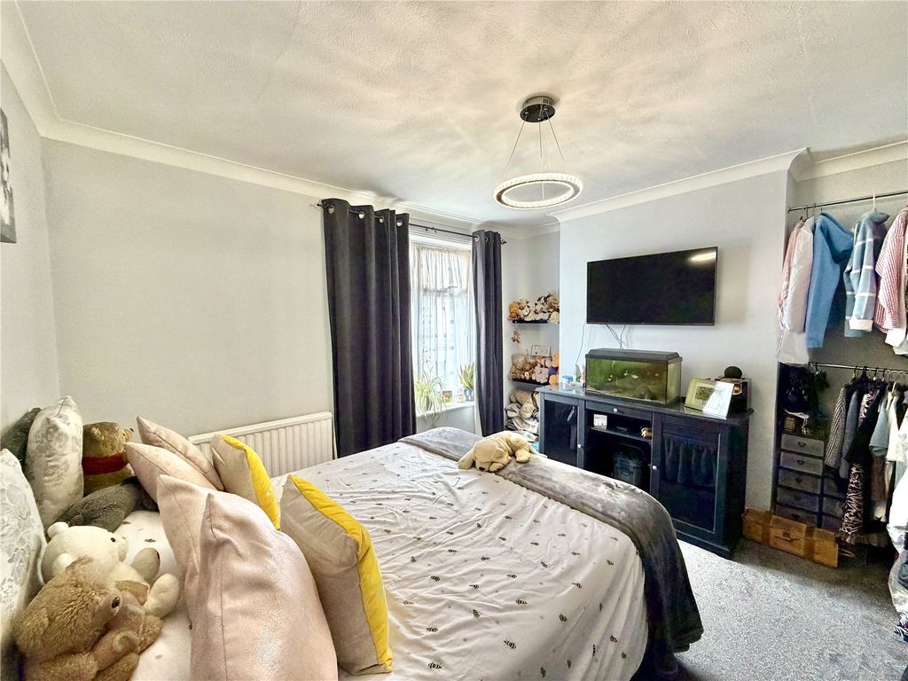 Property photo 3 of 7 Picture No. 13