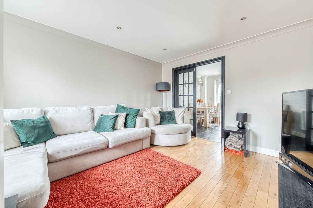 Property photo 2 of 15