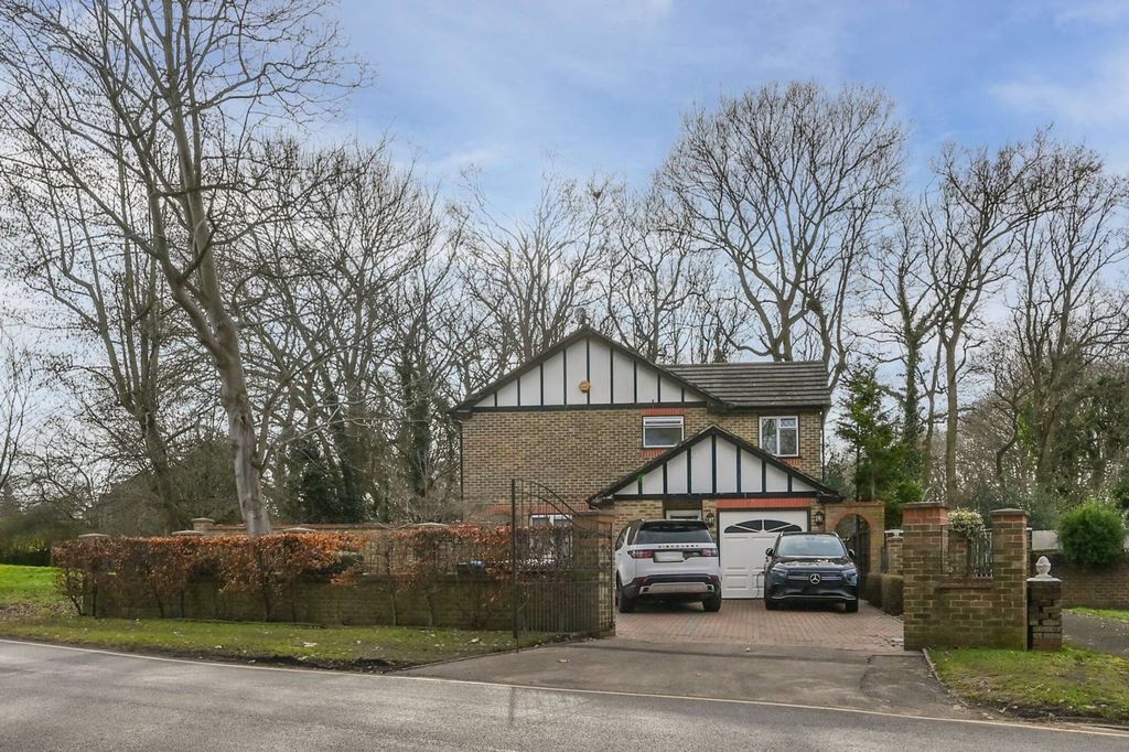 Property photo 2 of 12