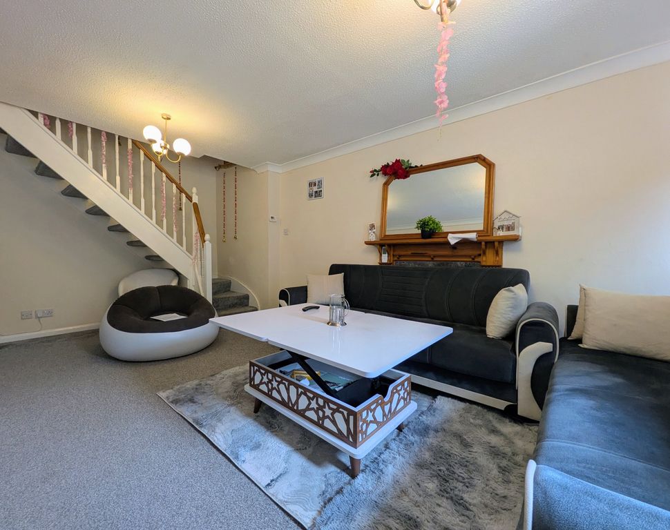 Property photo 2 of 12