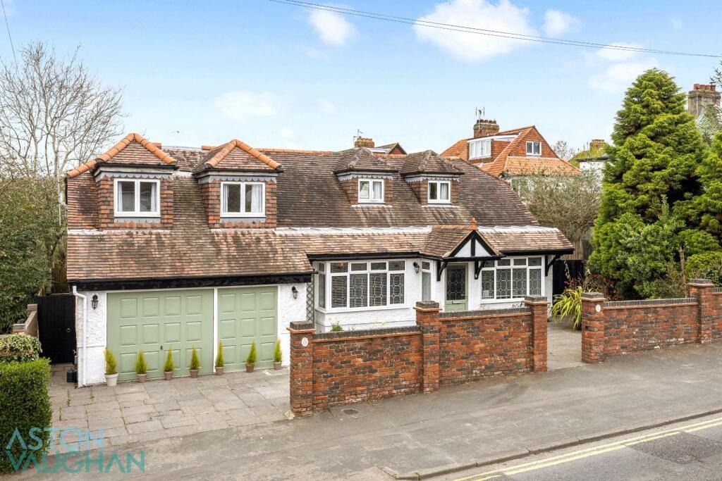 Property photo 1 of 18 4530201