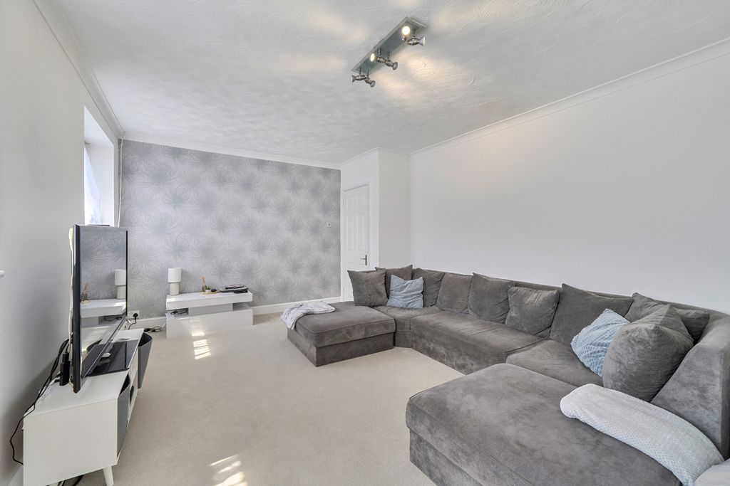 Property photo 3 of 20 1455844-4-69Fc7F6...