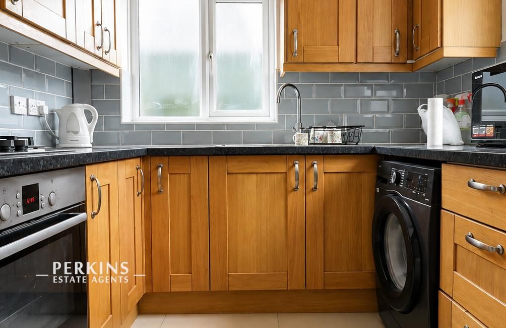Property photo 3 of 7 Kitchen.Jpg