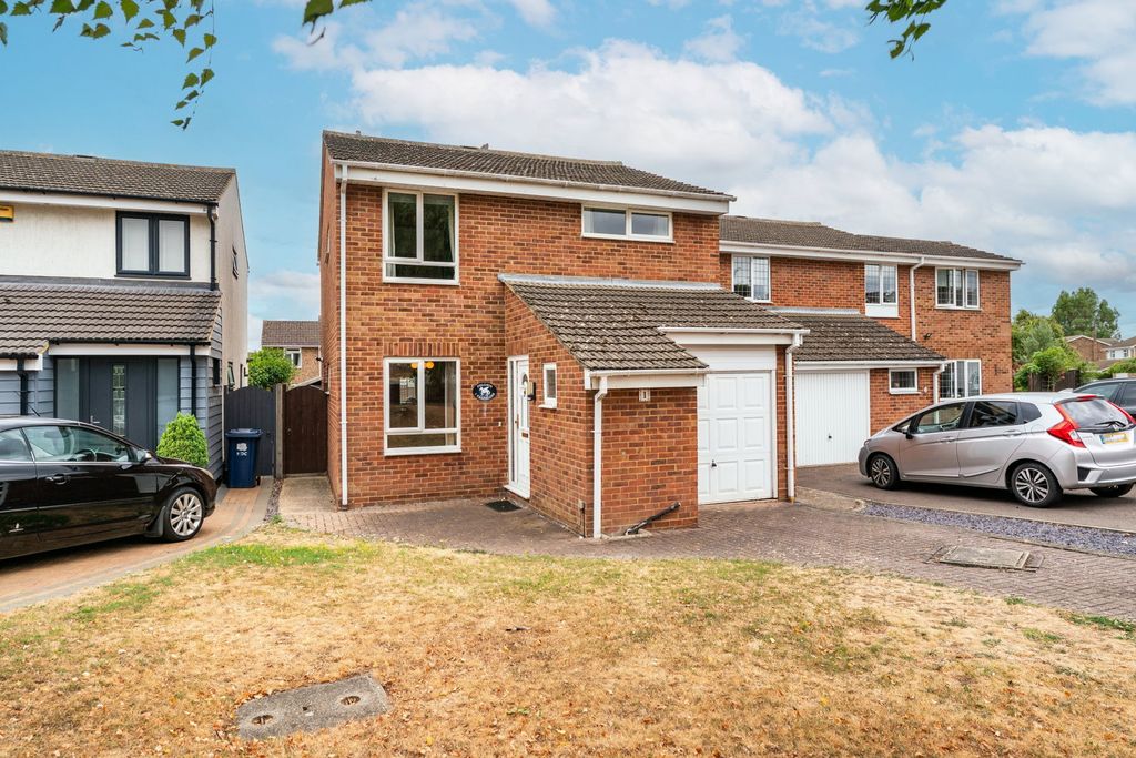 Property photo 2 of 19