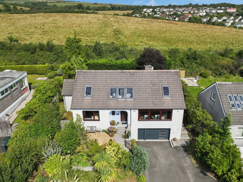 Property photo 2 of 48