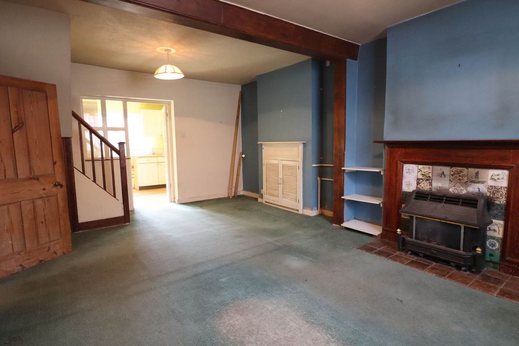 Property photo 2 of 11