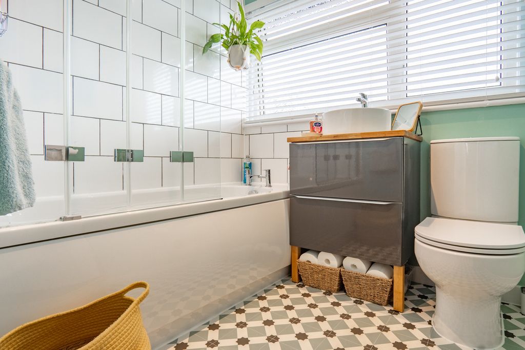 Additional image 20 of 3 bed terraced house for saleAshie Road, Inverness IV2