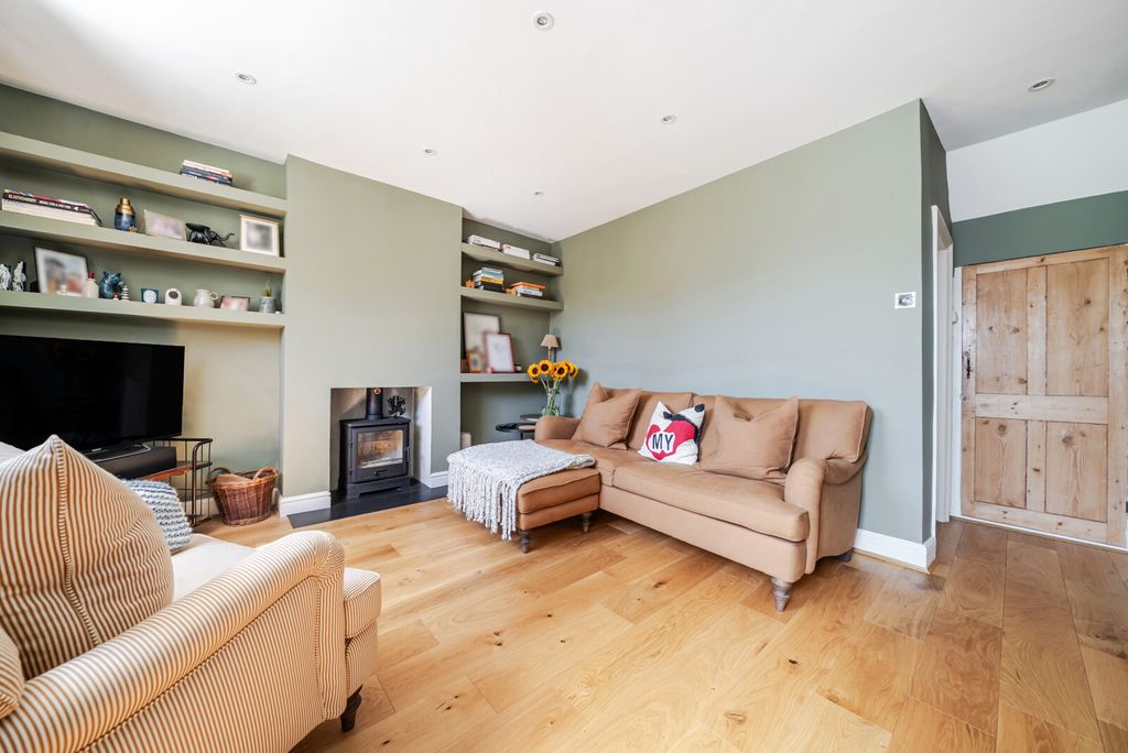 Property photo 3 of 23 1496581-5-6A677Ae...