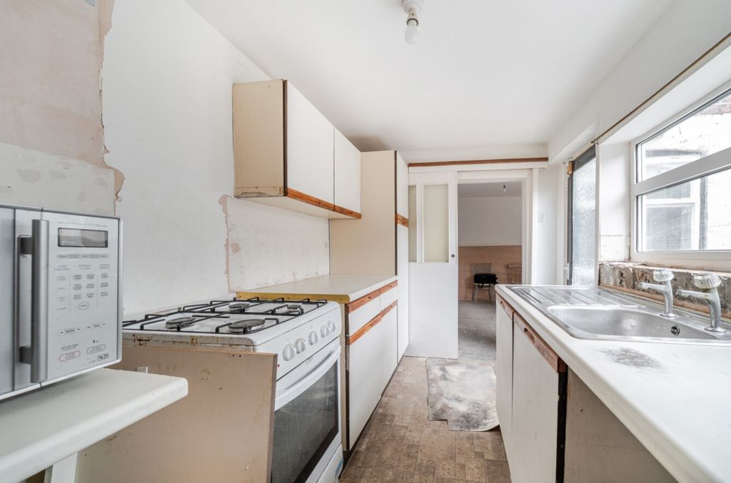 Property photo 2 of 10 1494553-6-6A56196376677
