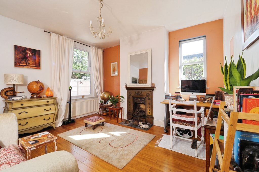 Property photo 2 of 15