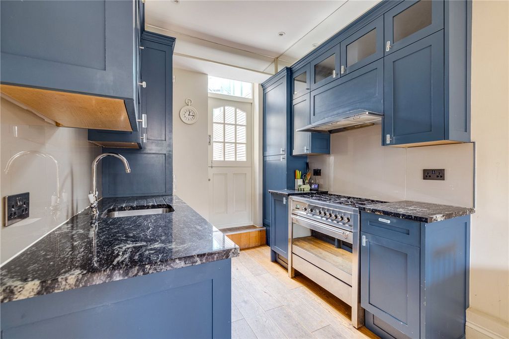 Property photo 2 of 11 Picture No. 04