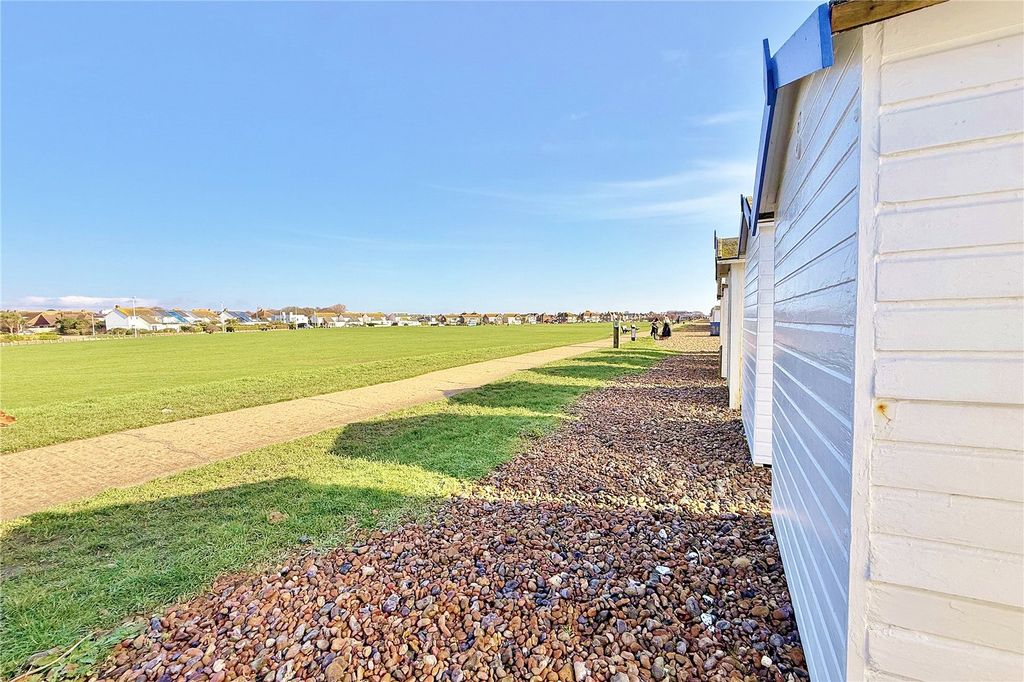 Property photo 3 of 14 Picture No. 17